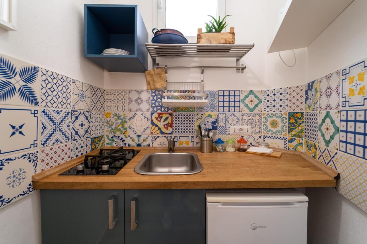 Casa Borbonica Cozy Apartment In Ortigia Ground Floor シラクーサ エクステリア 写真